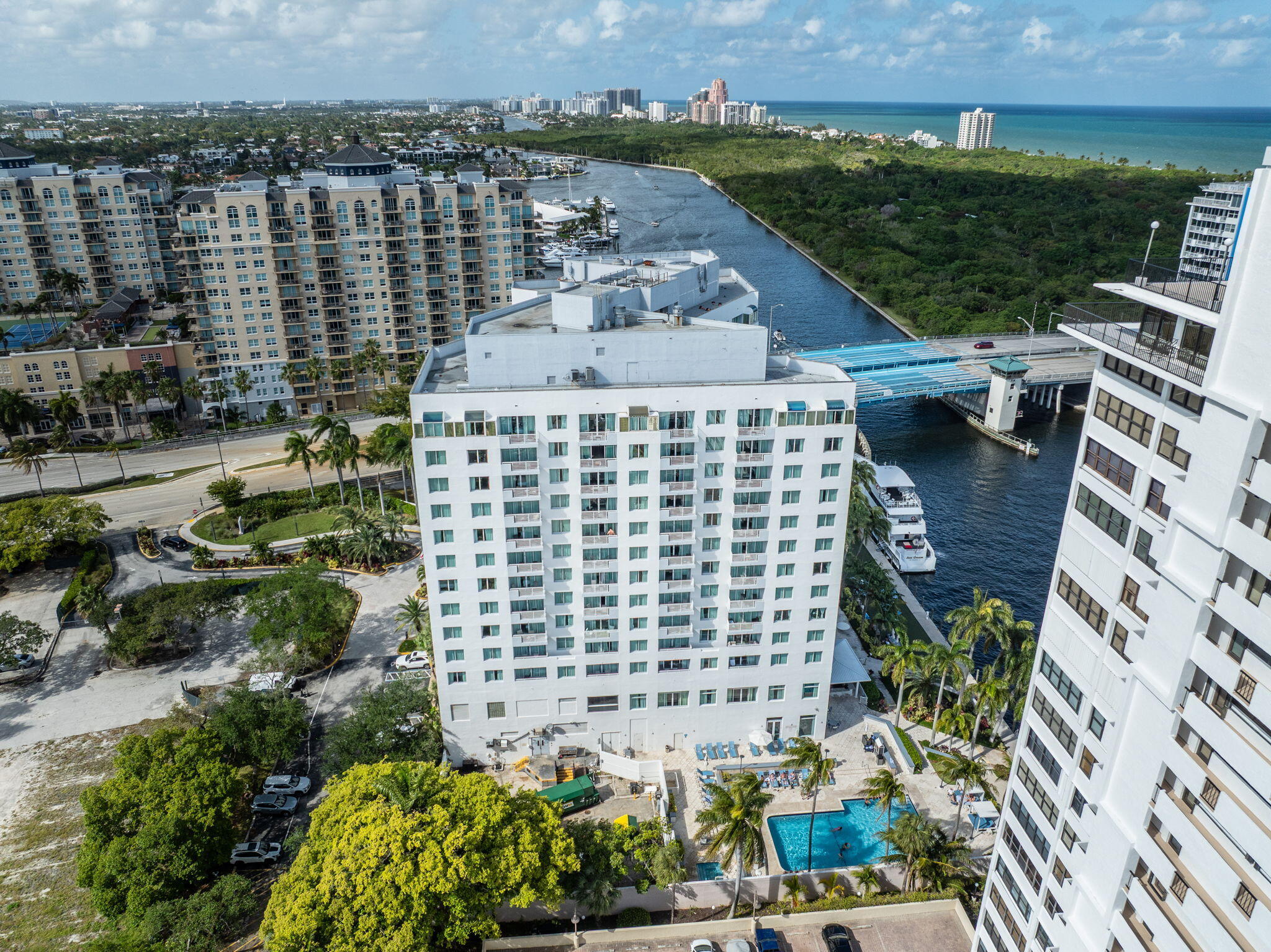 2670 E Sunrise Boulevard 1109