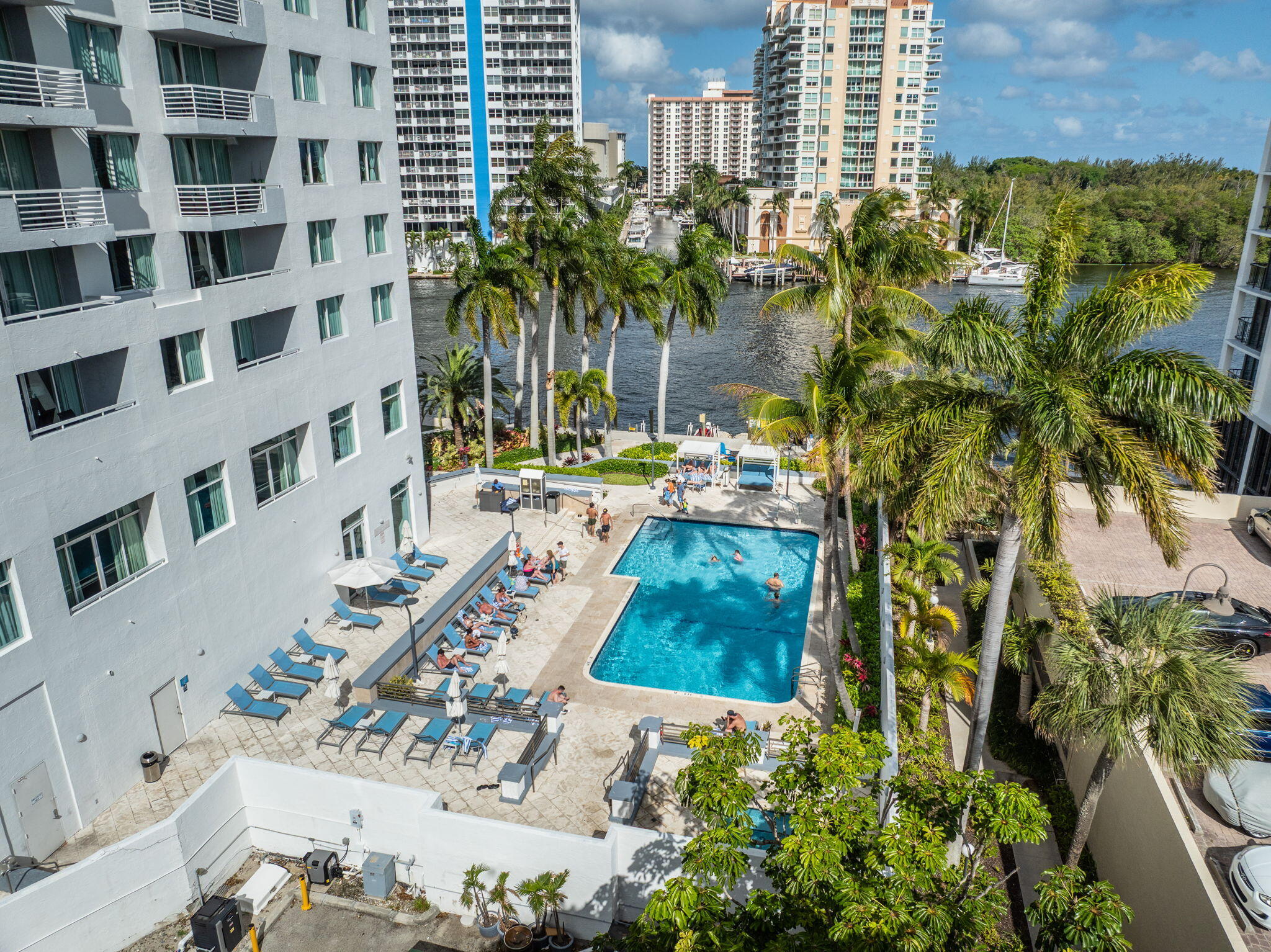 2670 E Sunrise Boulevard 1109