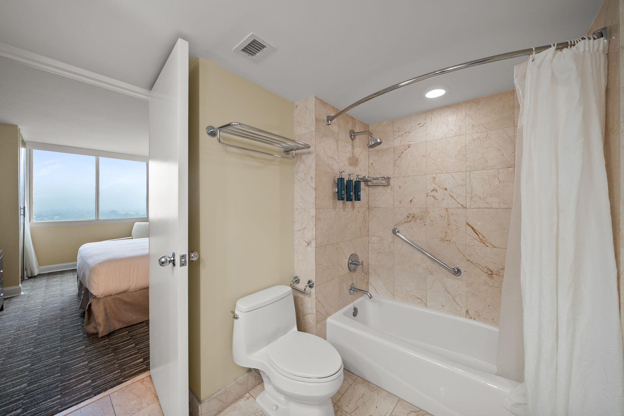 2670 E Sunrise Boulevard 1201