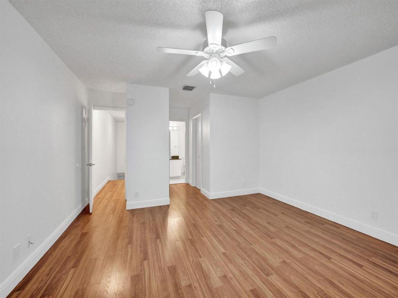 9845 RIVERSIDE Drive 8-28