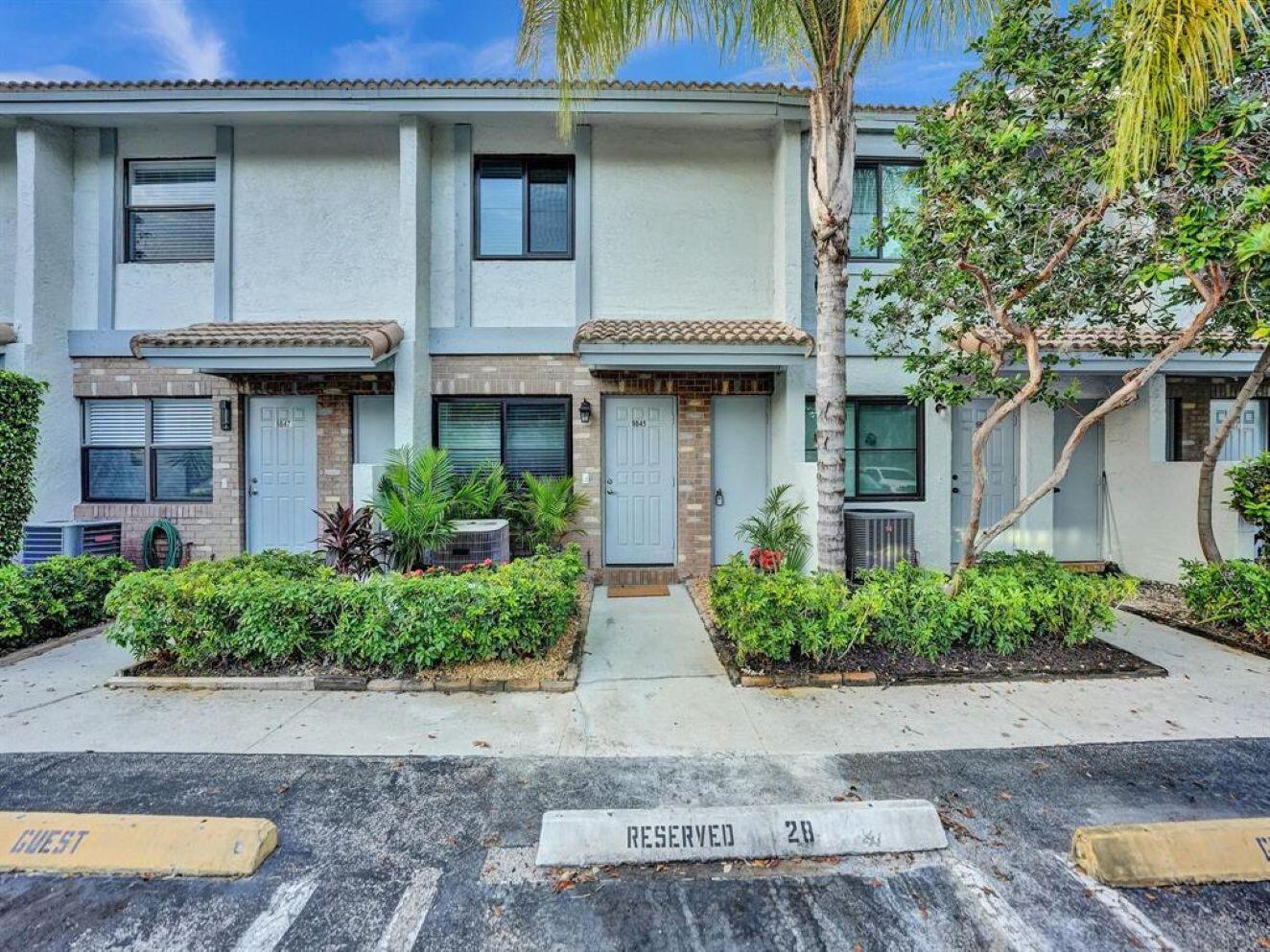 9845 RIVERSIDE Drive 8-28