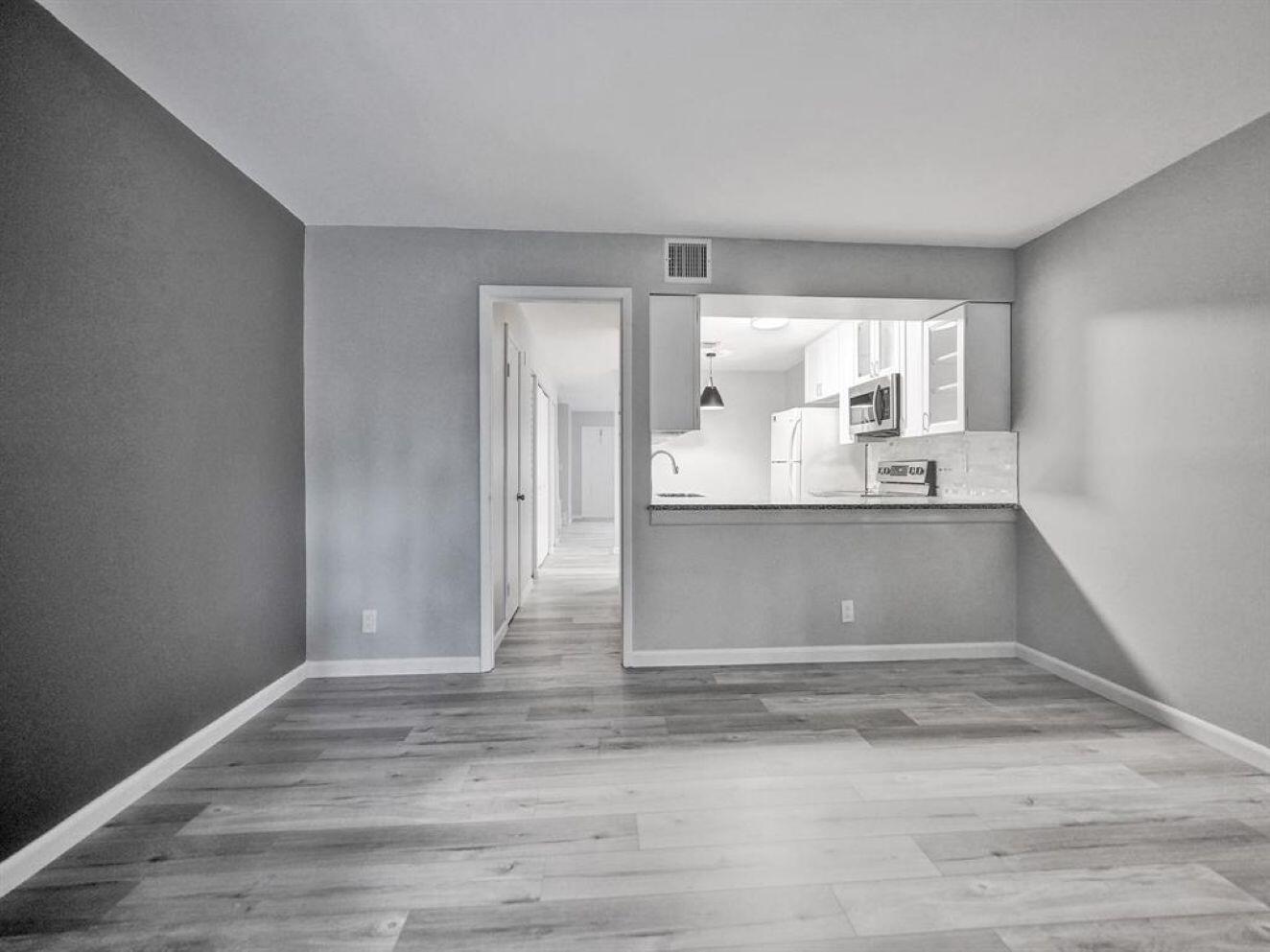 9845 RIVERSIDE Drive 8-28