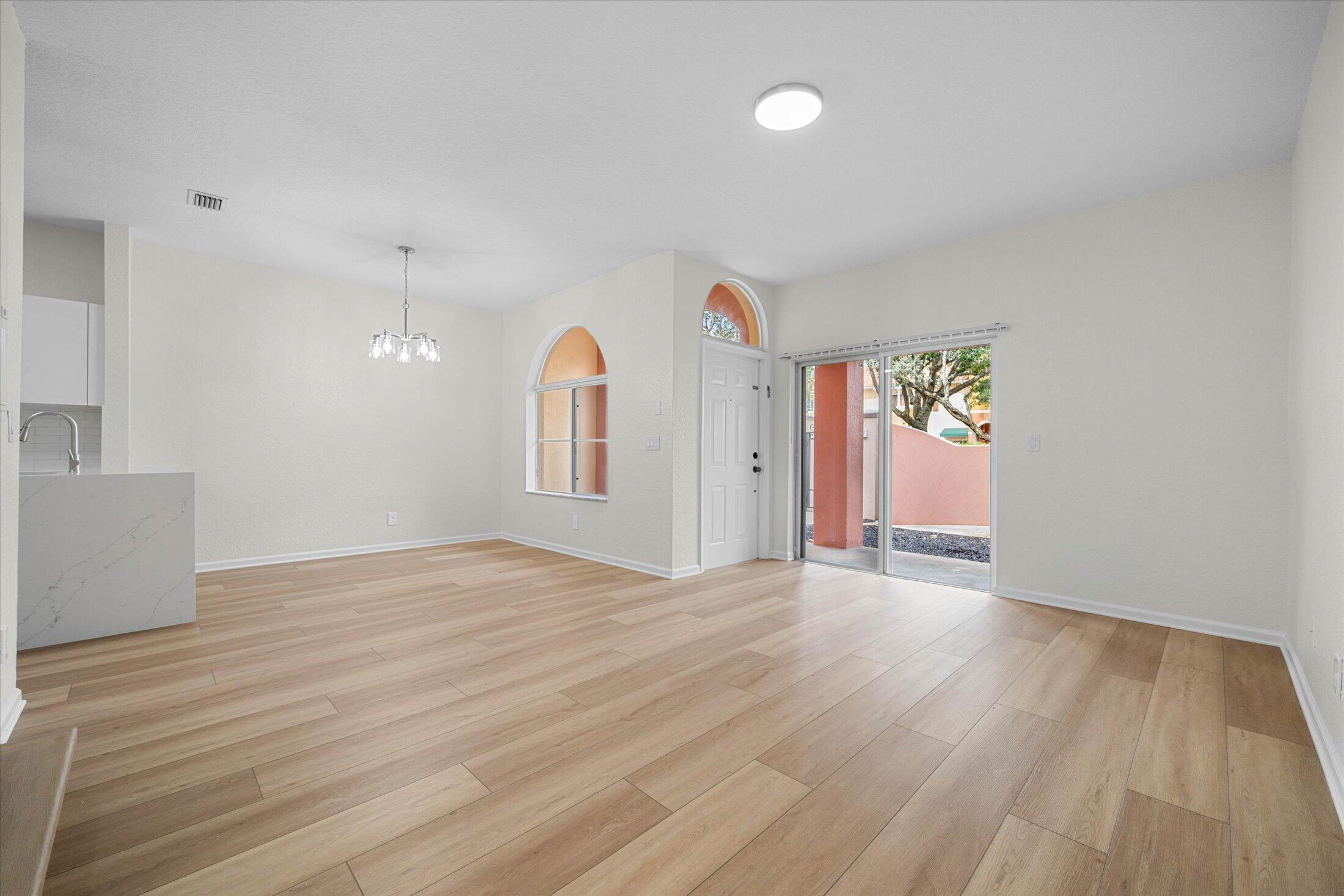 1204 SANTA CATALINA Lane