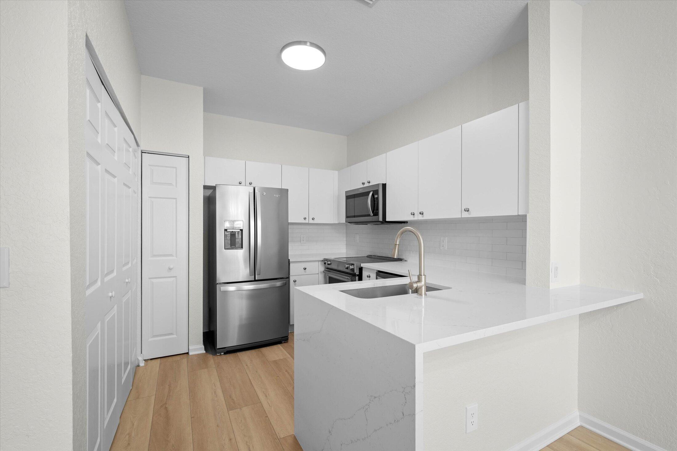 1204 SANTA CATALINA Lane