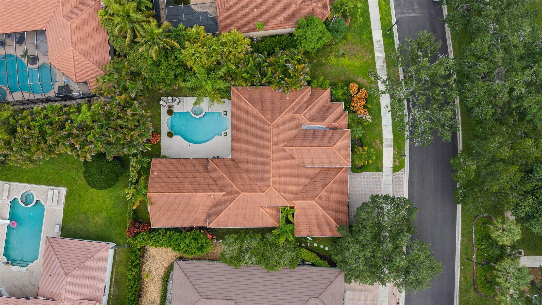 2647 EDGEWATER Drive