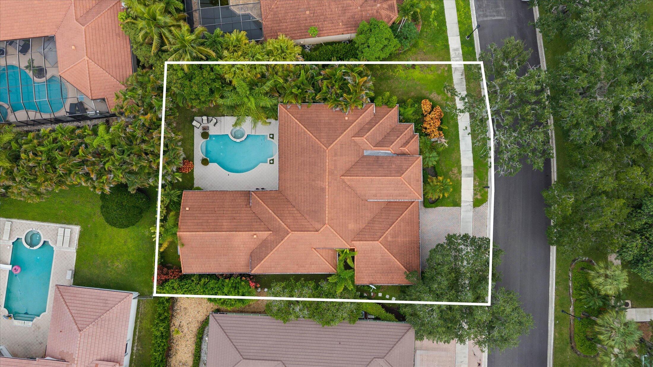 2647 EDGEWATER Drive