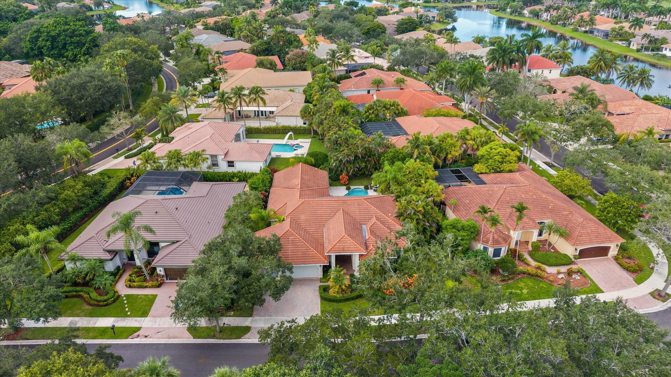 2647 EDGEWATER Drive