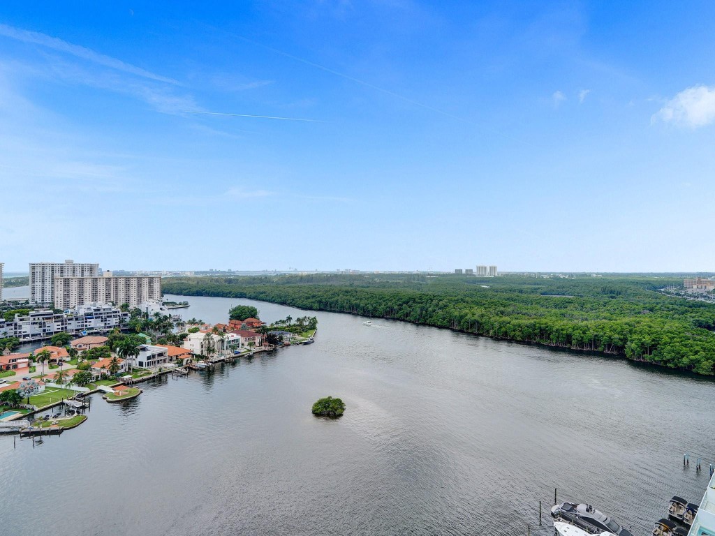 400 Sunny Isles Blvd Unit: 1917