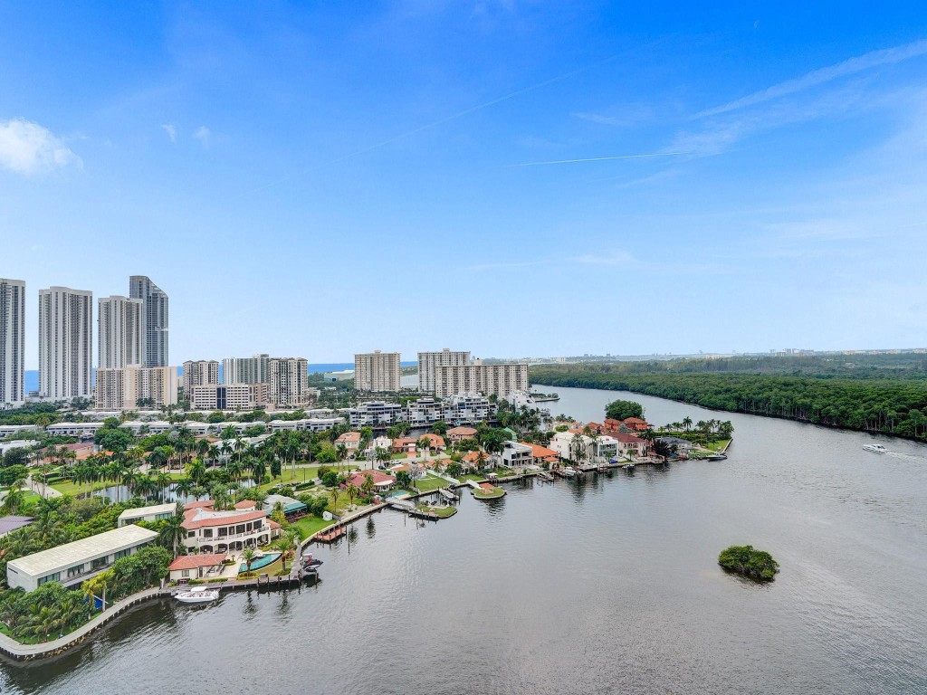 400 Sunny Isles Blvd Unit: 1917