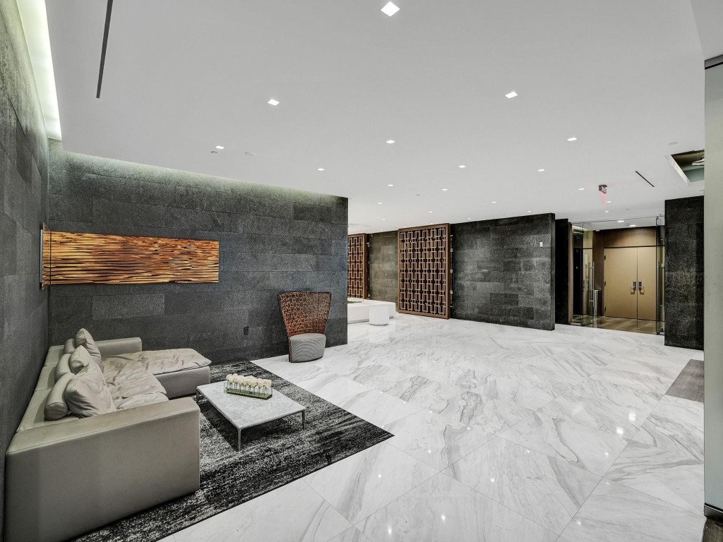 400 Sunny Isles Blvd Unit: 1917