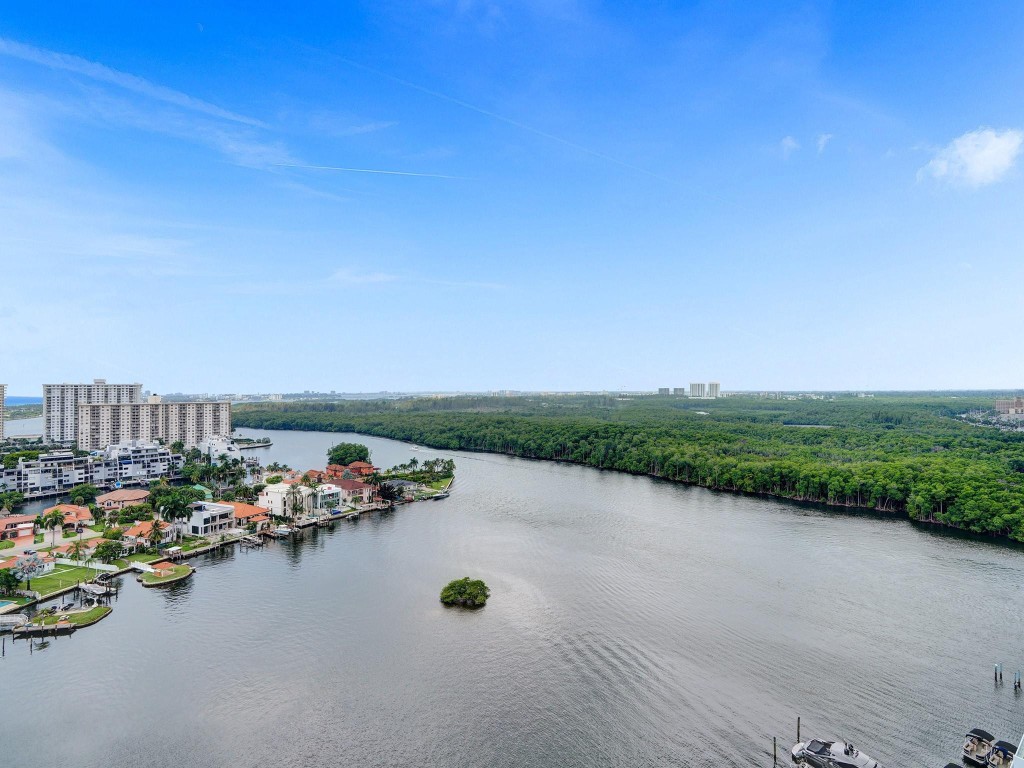 400 Sunny Isles Blvd Unit: 1917