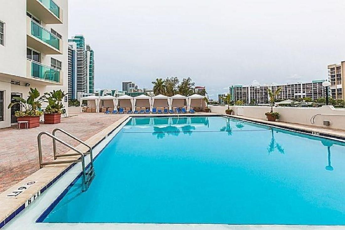 3000 S Ocean Dr Unit: 1200
