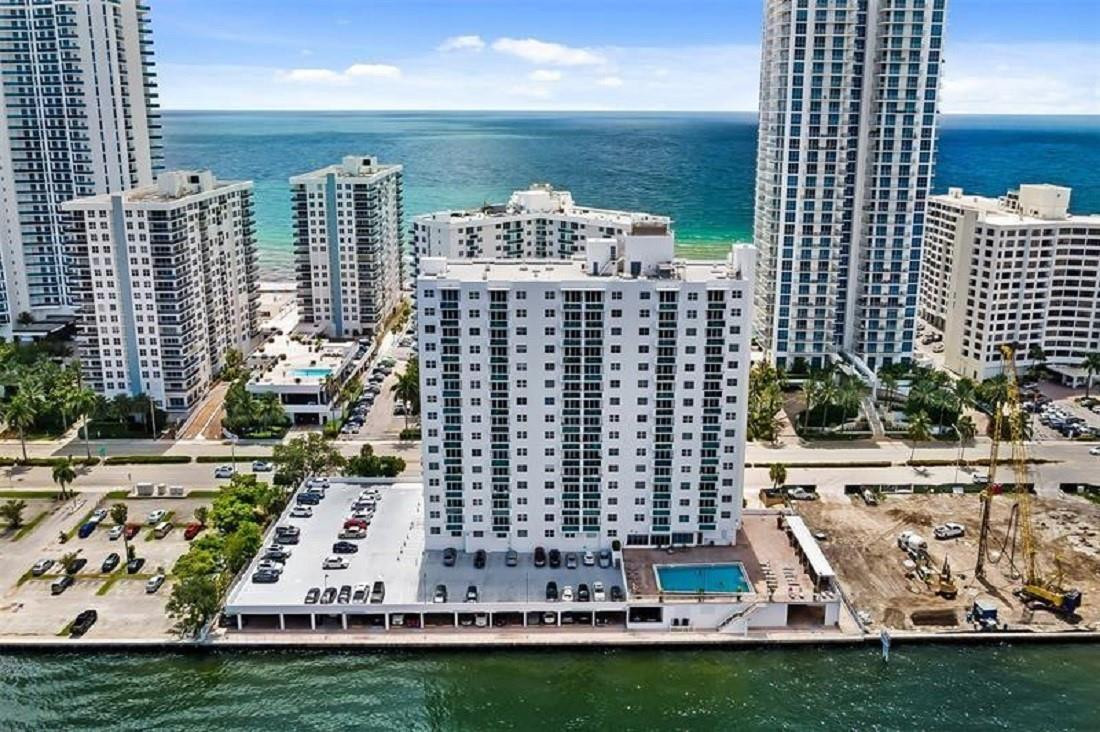 3000 S Ocean Dr Unit: 1200