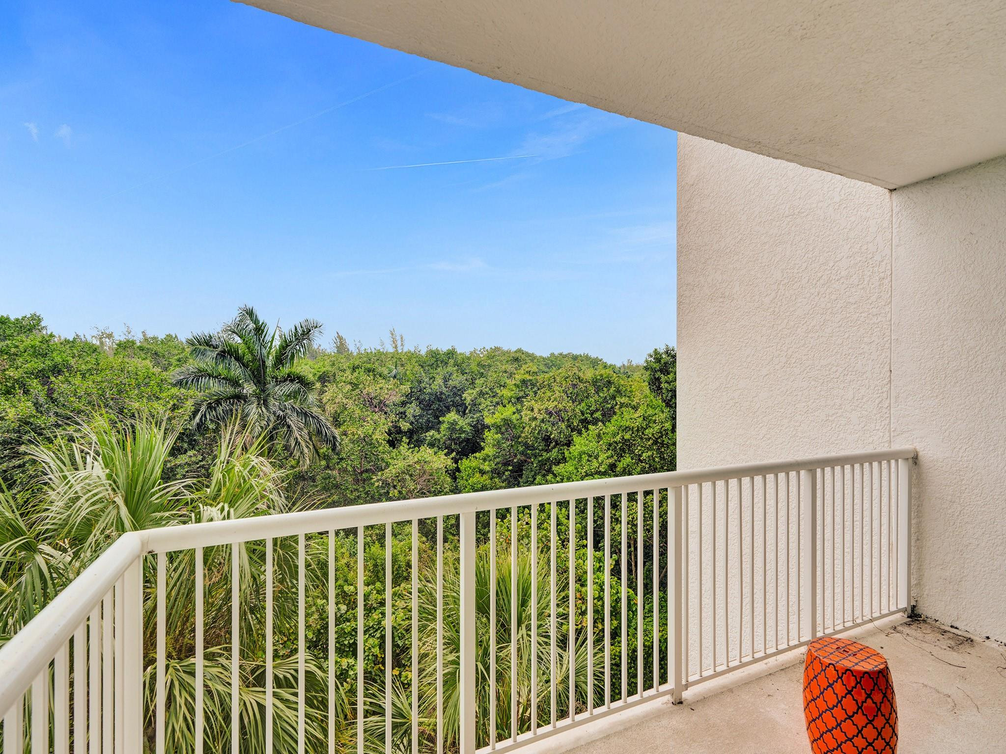 14951 Royal Oaks Ln Unit: 307