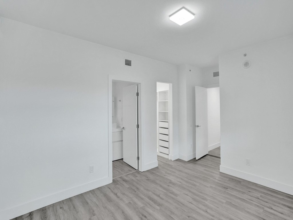 14951 Royal Oaks Ln Unit: 307