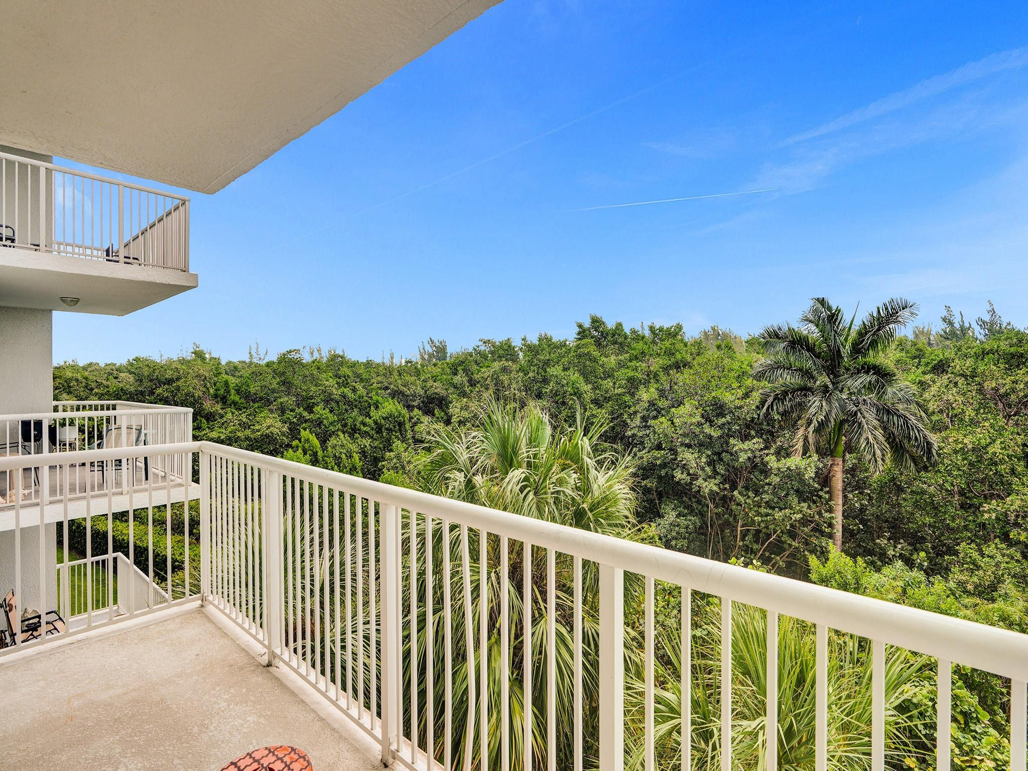 14951 Royal Oaks Ln Unit: 307