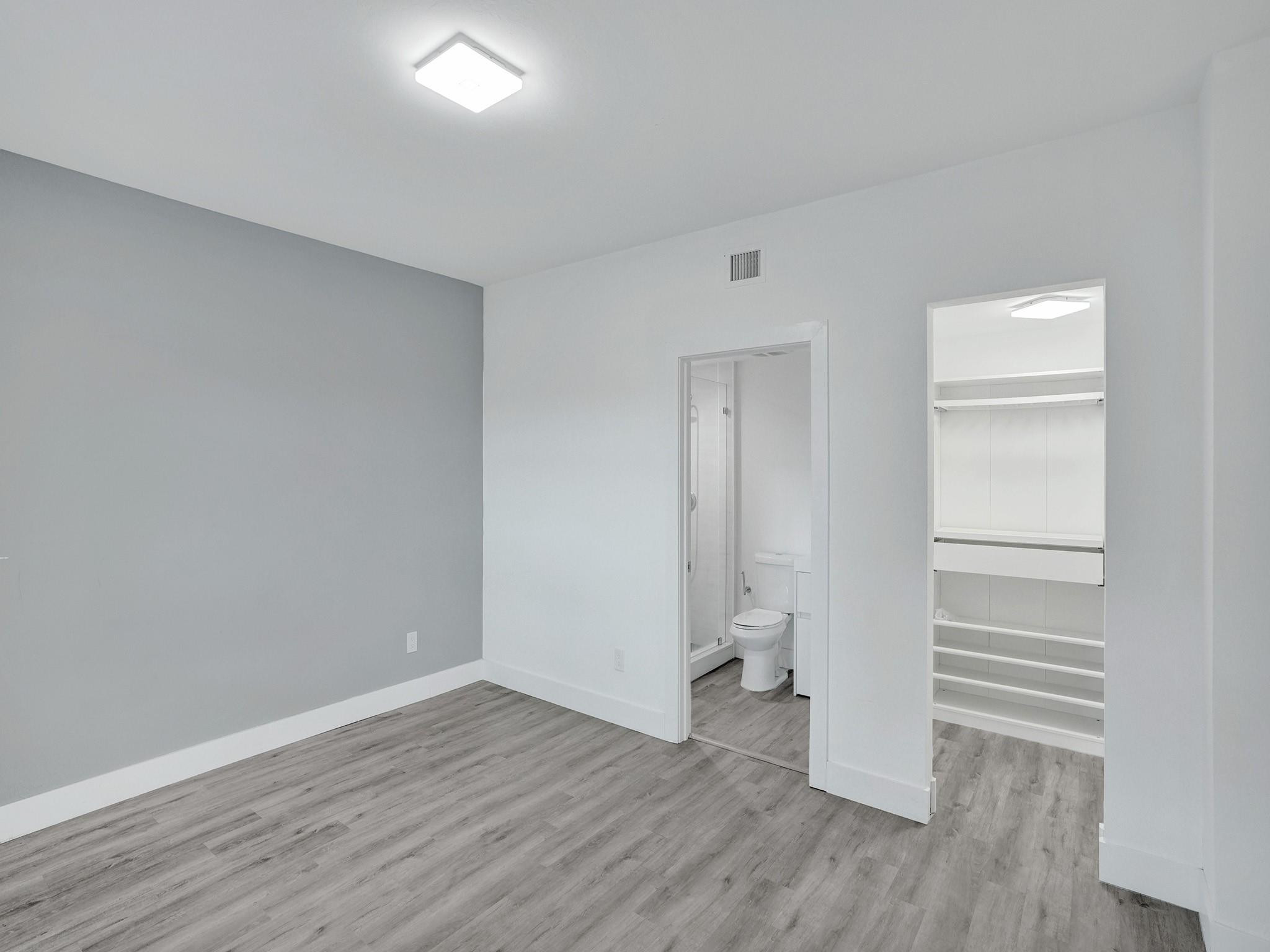 14951 Royal Oaks Ln Unit: 307