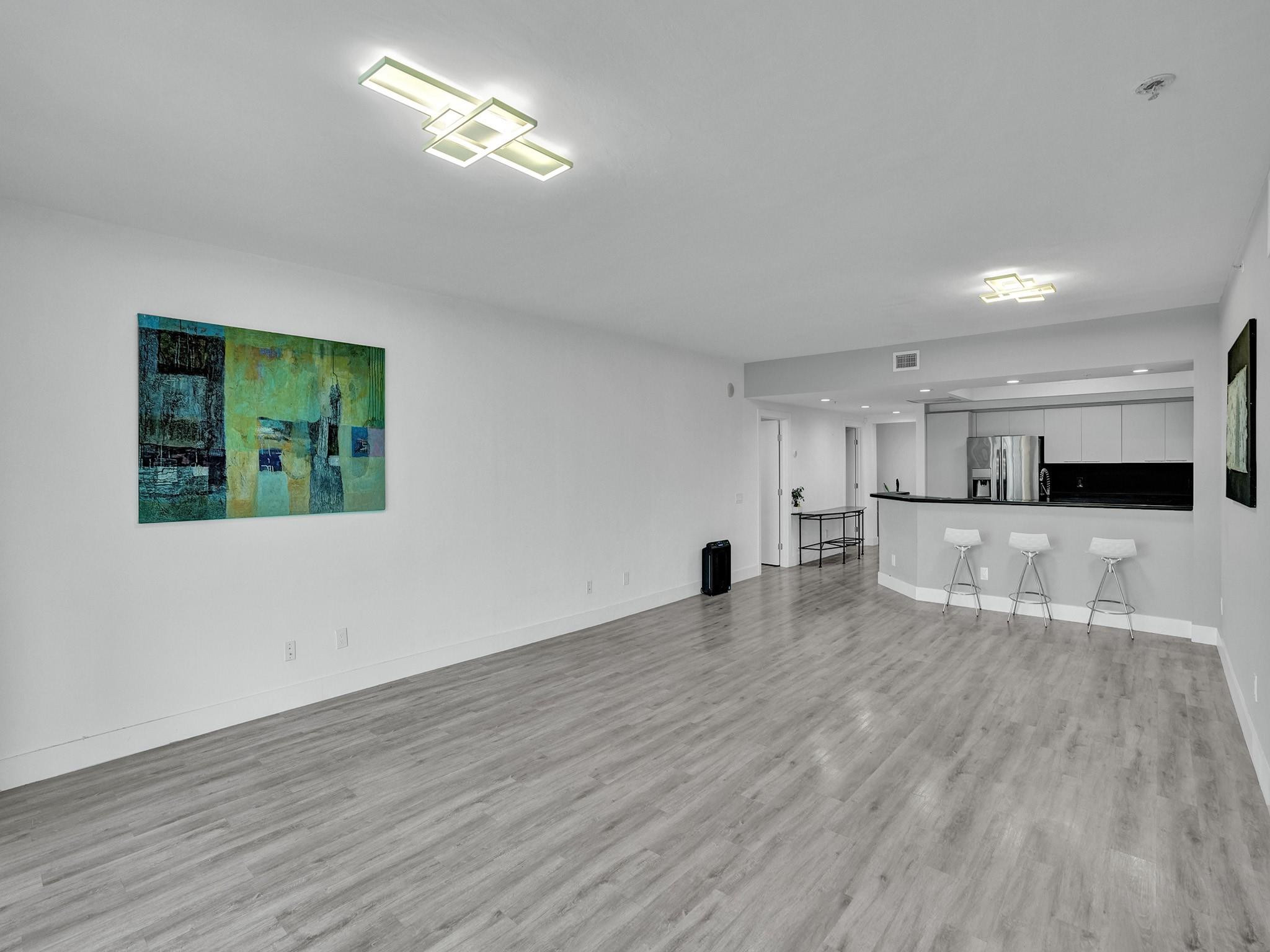 14951 Royal Oaks Ln Unit: 307