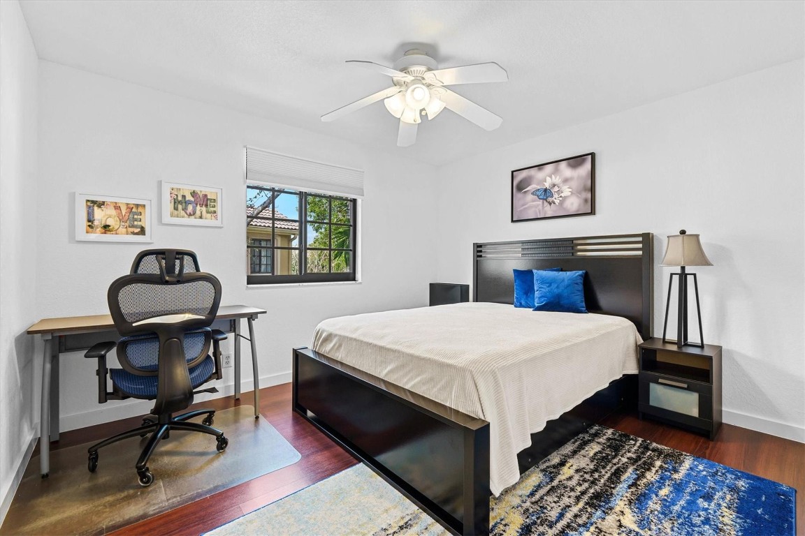 4010 Peppertree Dr Unit: 4010