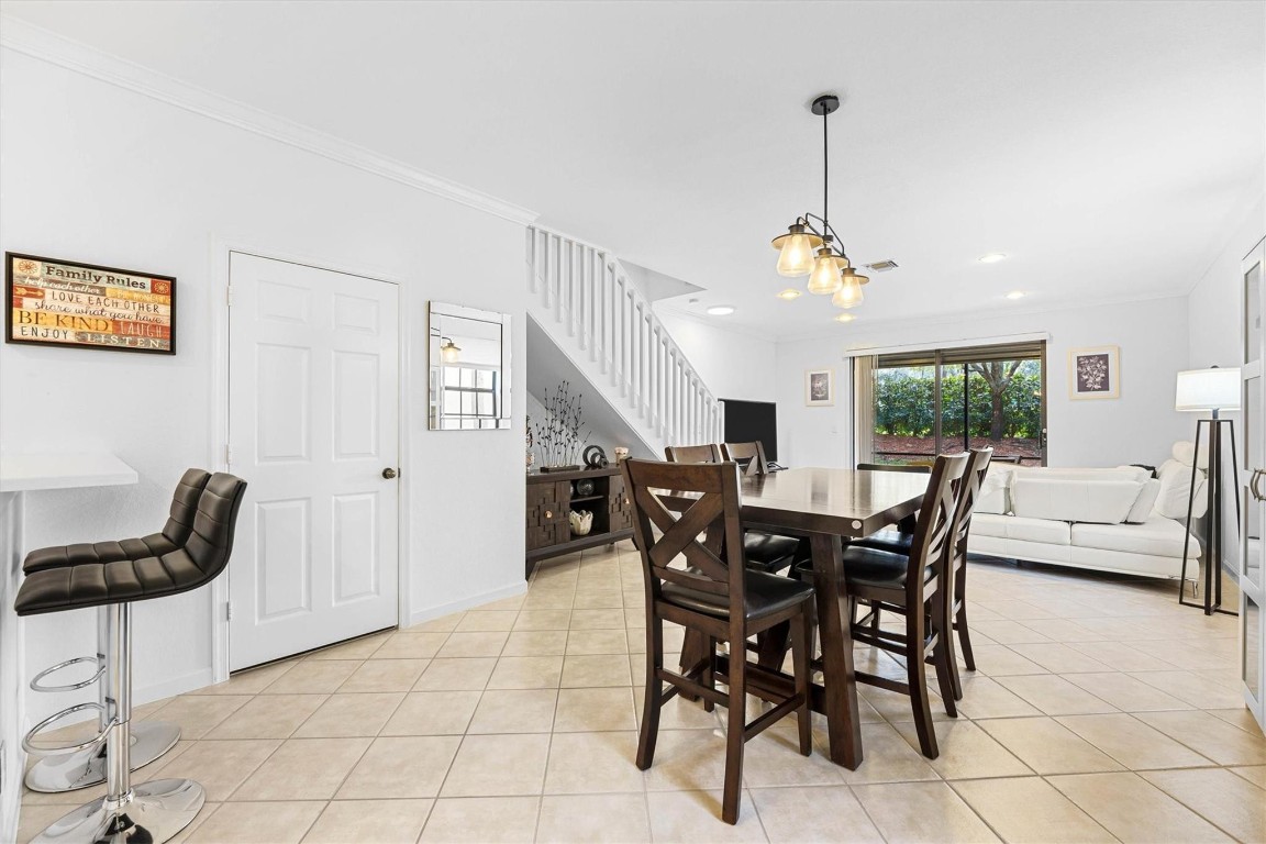 4010 Peppertree Dr Unit: 4010