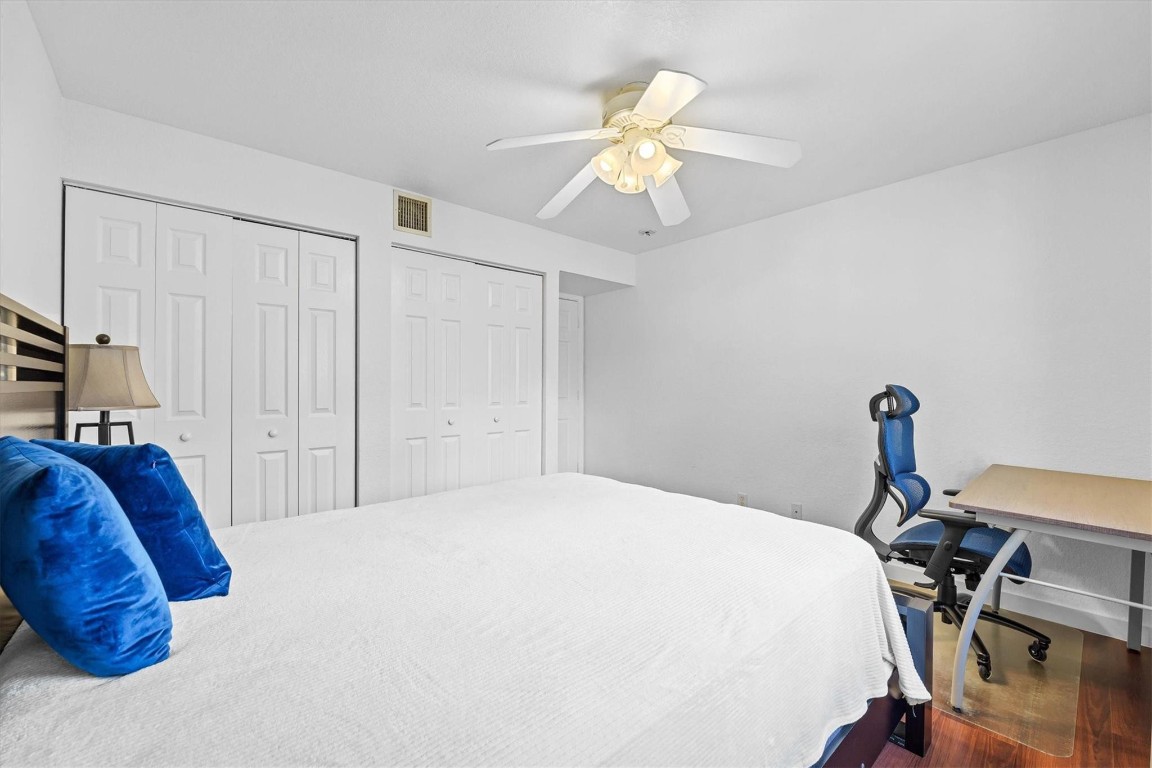 4010 Peppertree Dr Unit: 4010