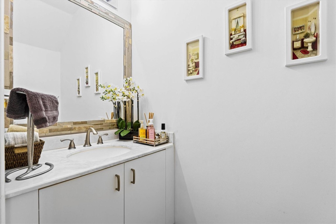 4010 Peppertree Dr Unit: 4010