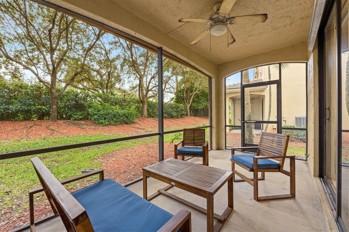 4010 Peppertree Dr Unit: 4010