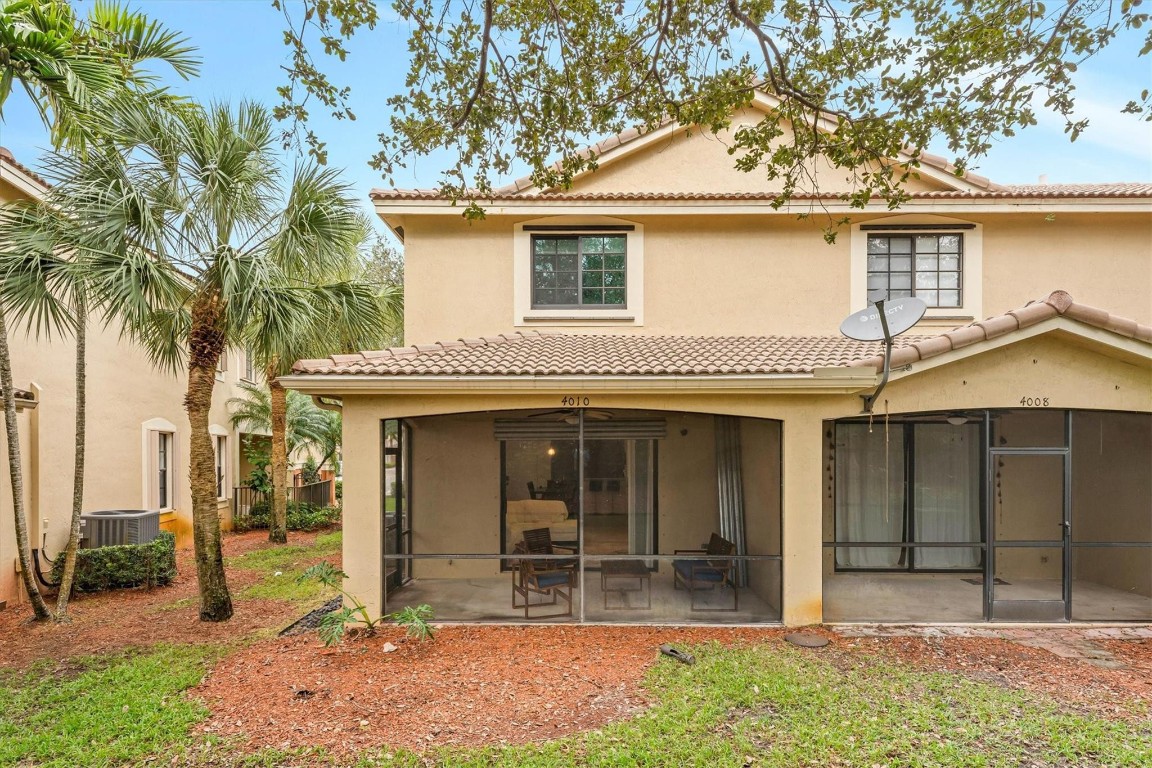 4010 Peppertree Dr Unit: 4010