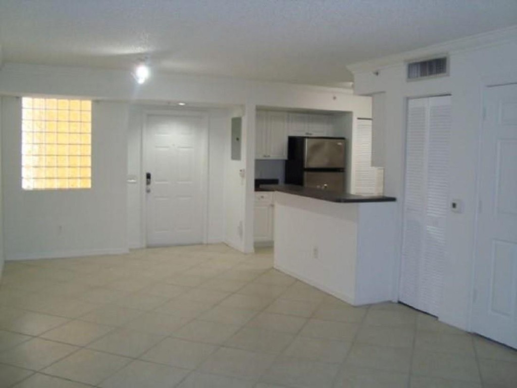 9615 NW 1 COURT Unit: 10-103