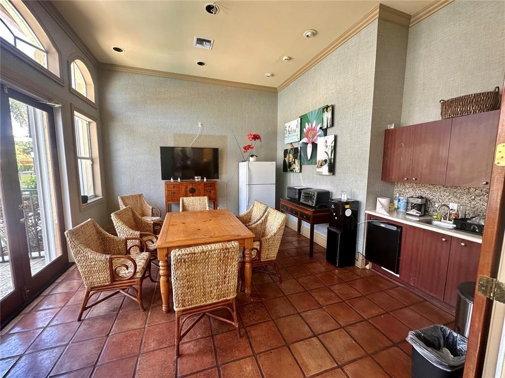 9615 NW 1 COURT Unit: 10-103