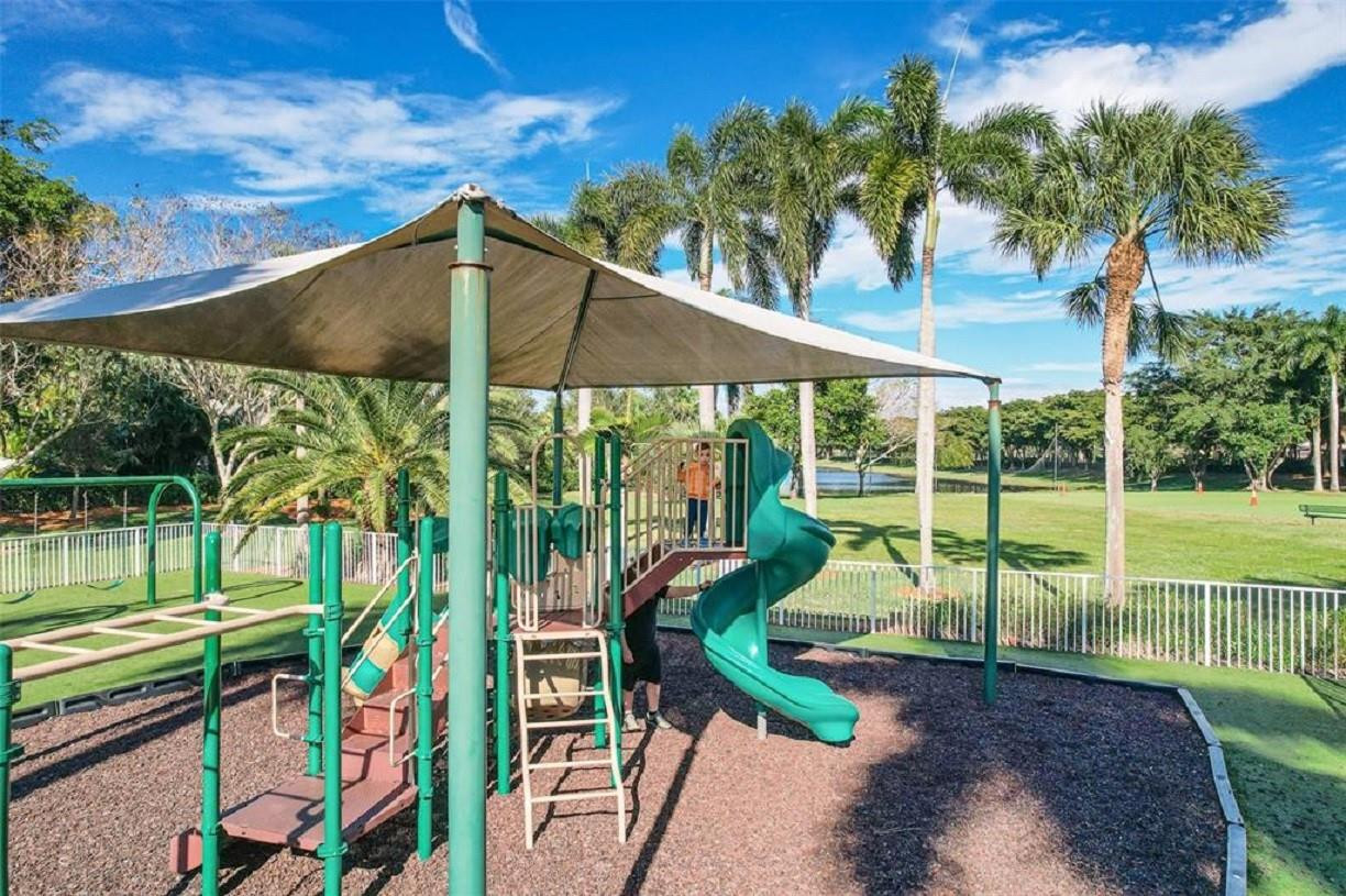 2414 Deer Creek Rd