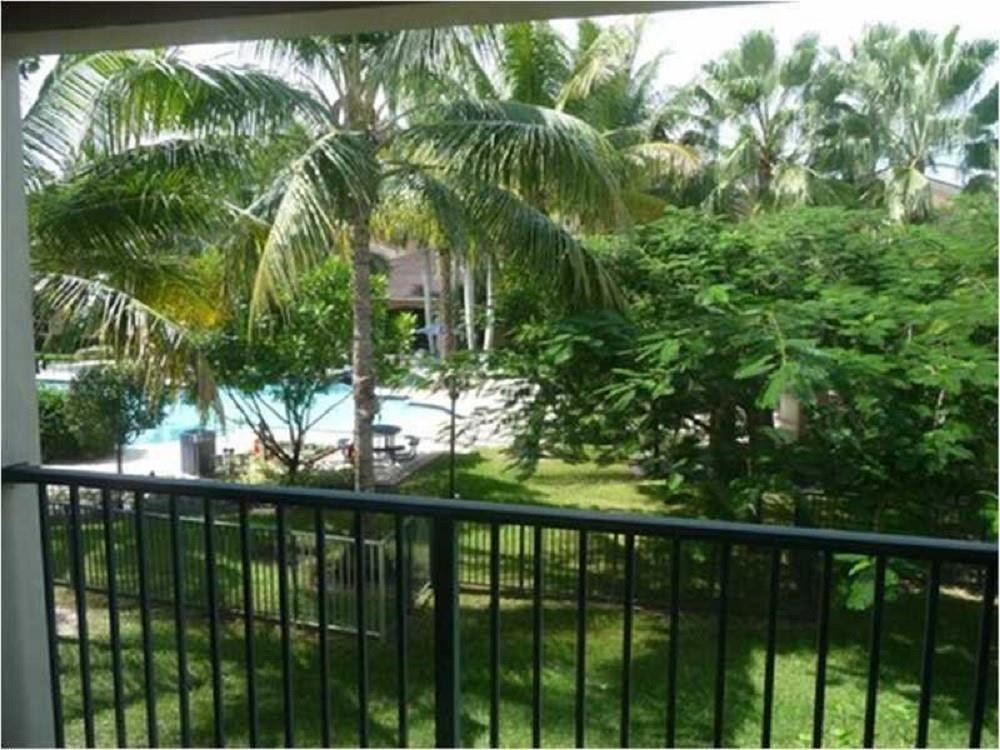 7970 N Nob Hill Rd 208