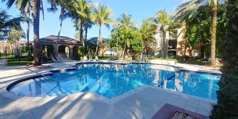 7970 N Nob Hill Rd 208