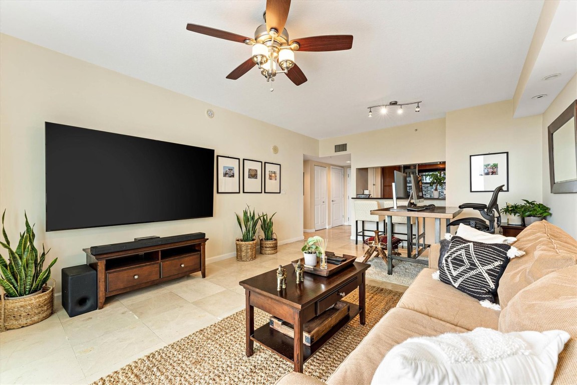 610 W Las Olas Blvd 1811N