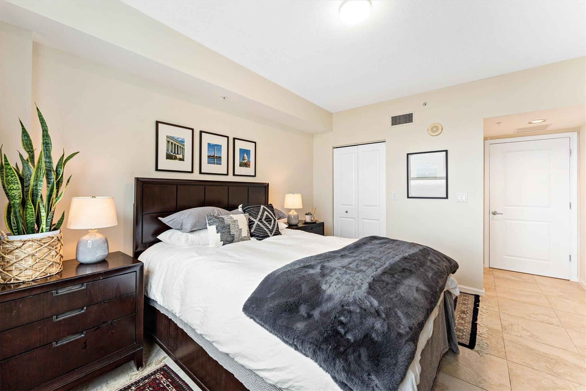 610 W Las Olas Blvd 1811N