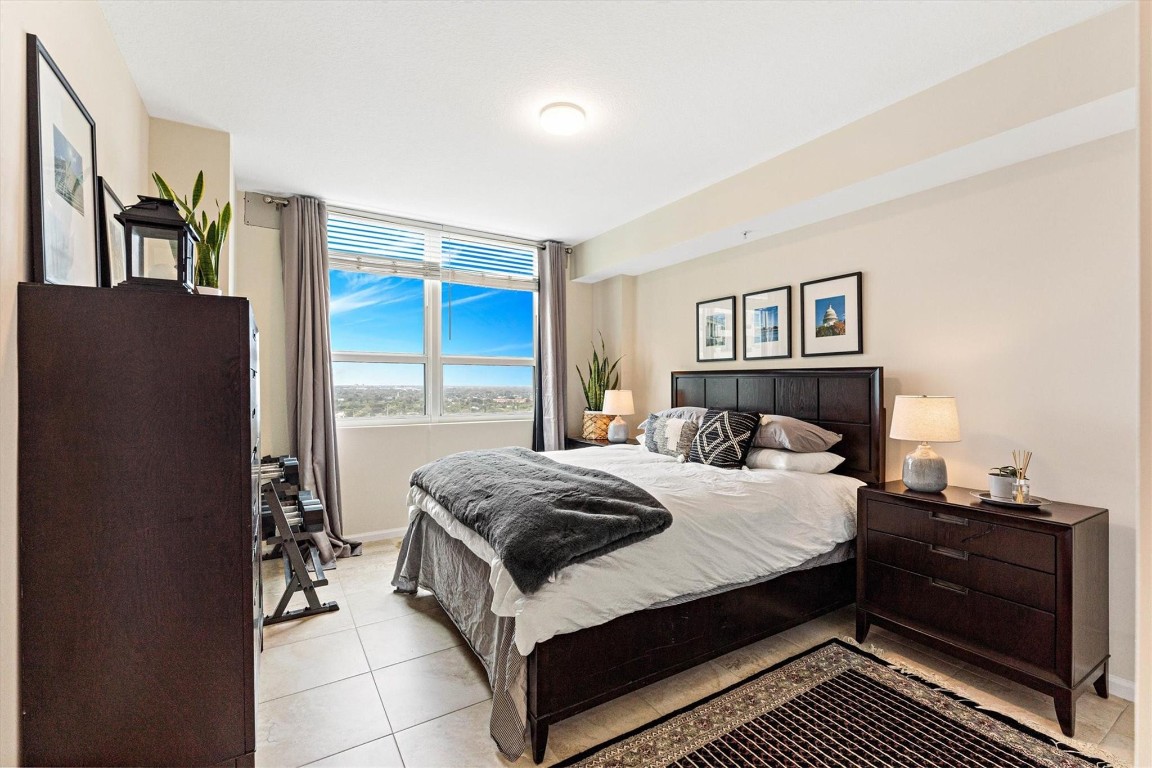 610 W Las Olas Blvd 1811N