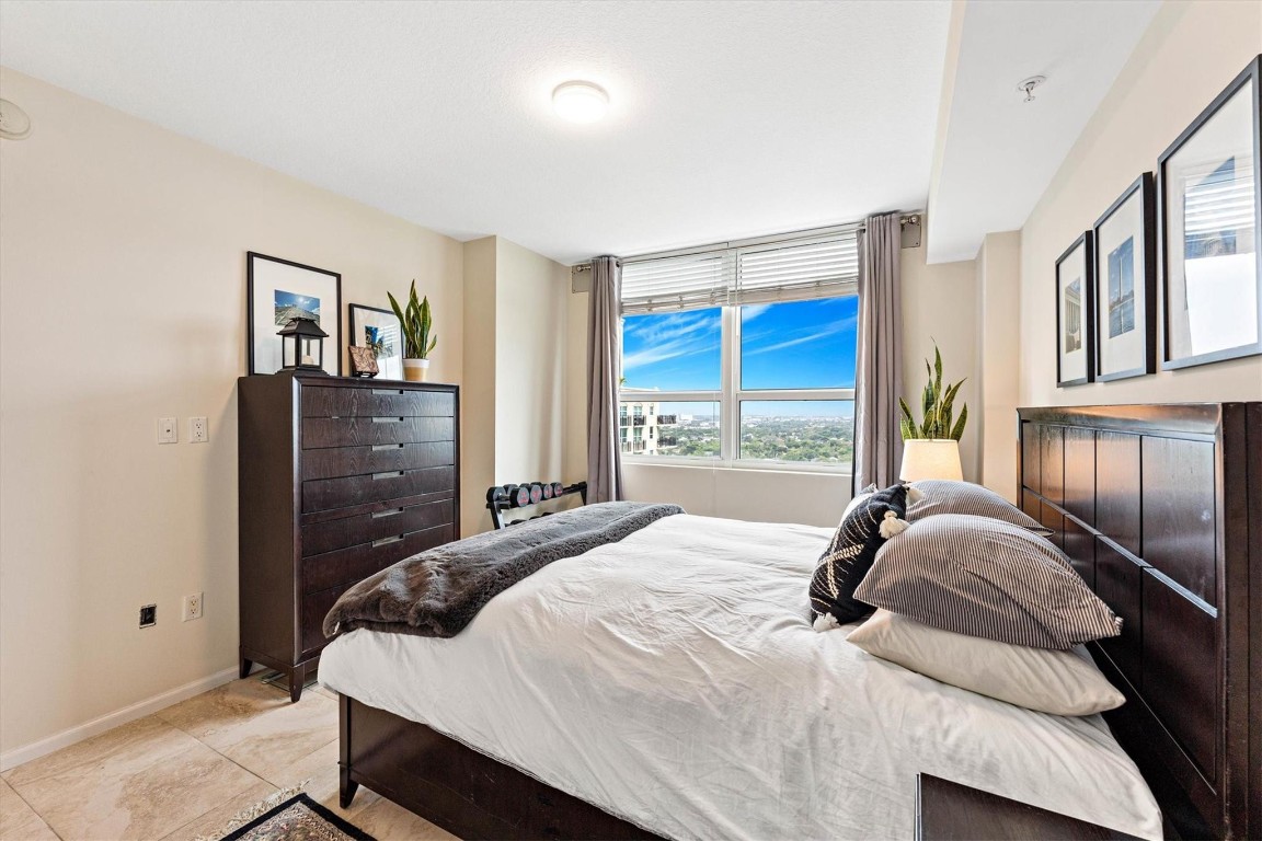 610 W Las Olas Blvd 1811N