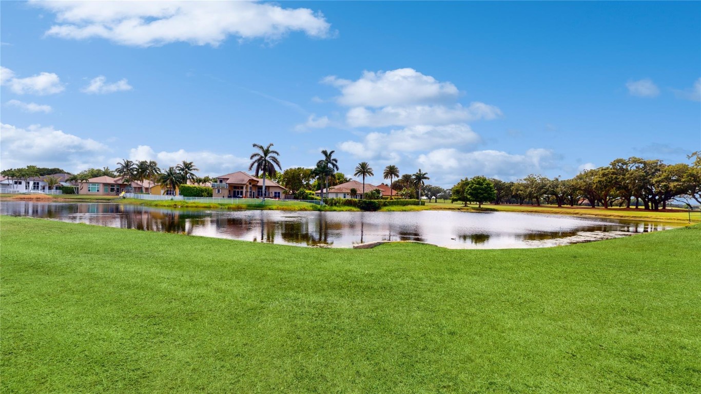 3647 Amelia Island Ln