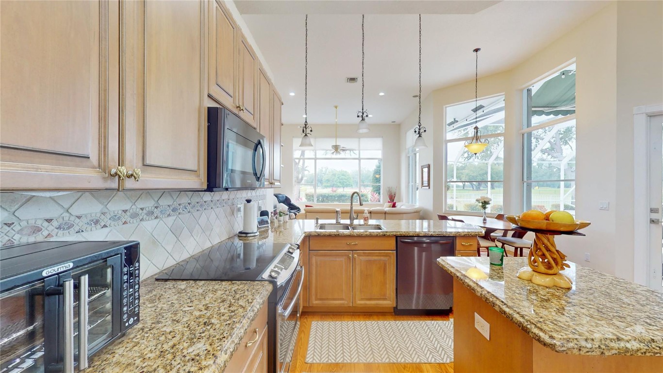 3647 Amelia Island Ln