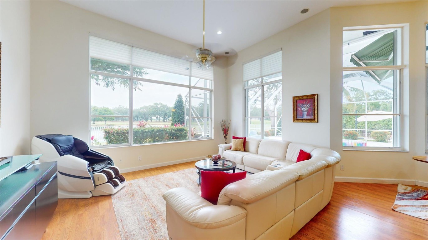 3647 Amelia Island Ln