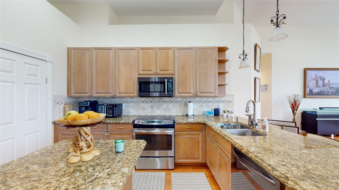 3647 Amelia Island Ln