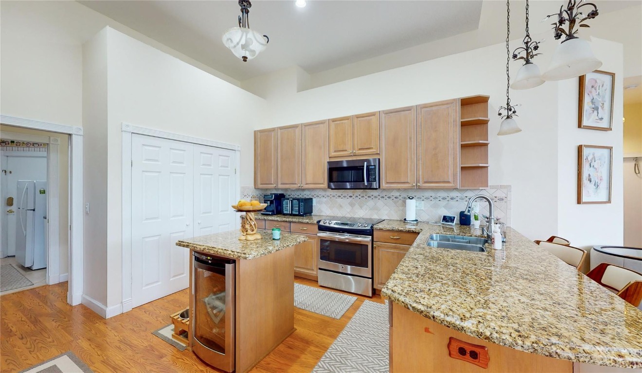 3647 Amelia Island Ln