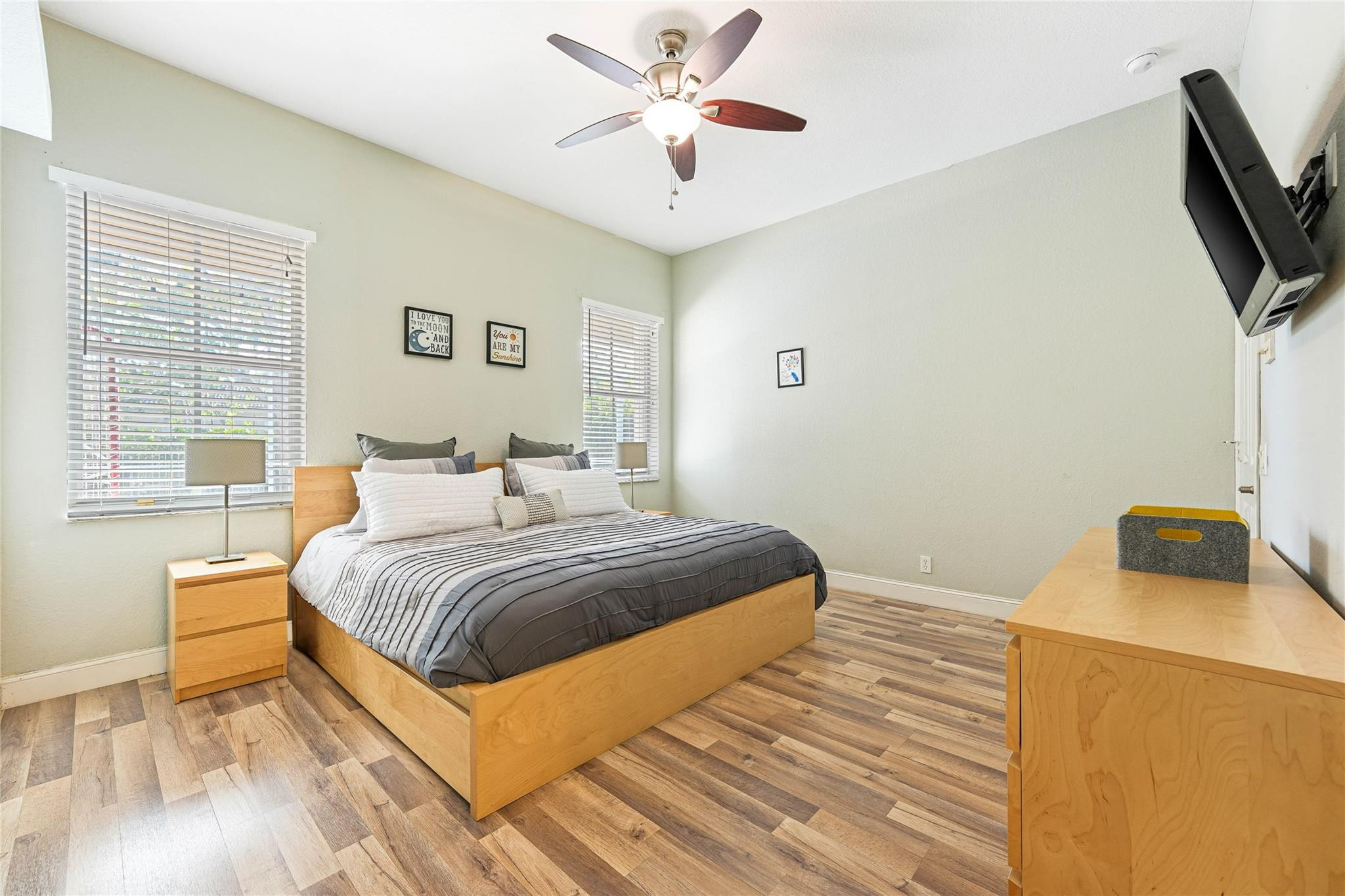 1727 SYCAMORE TER
