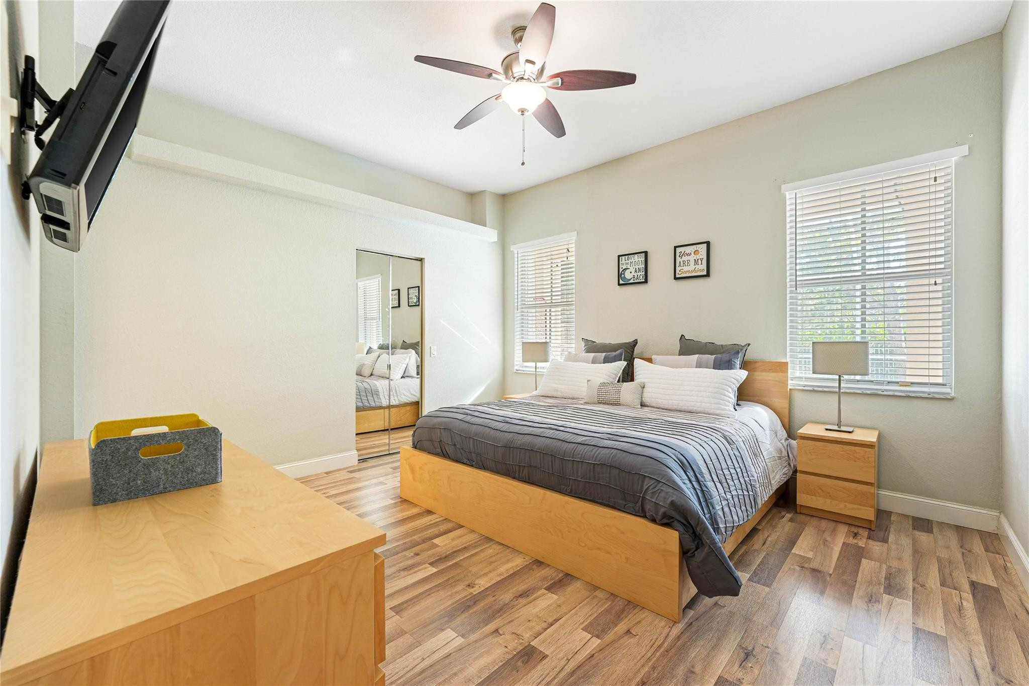 1727 SYCAMORE TER