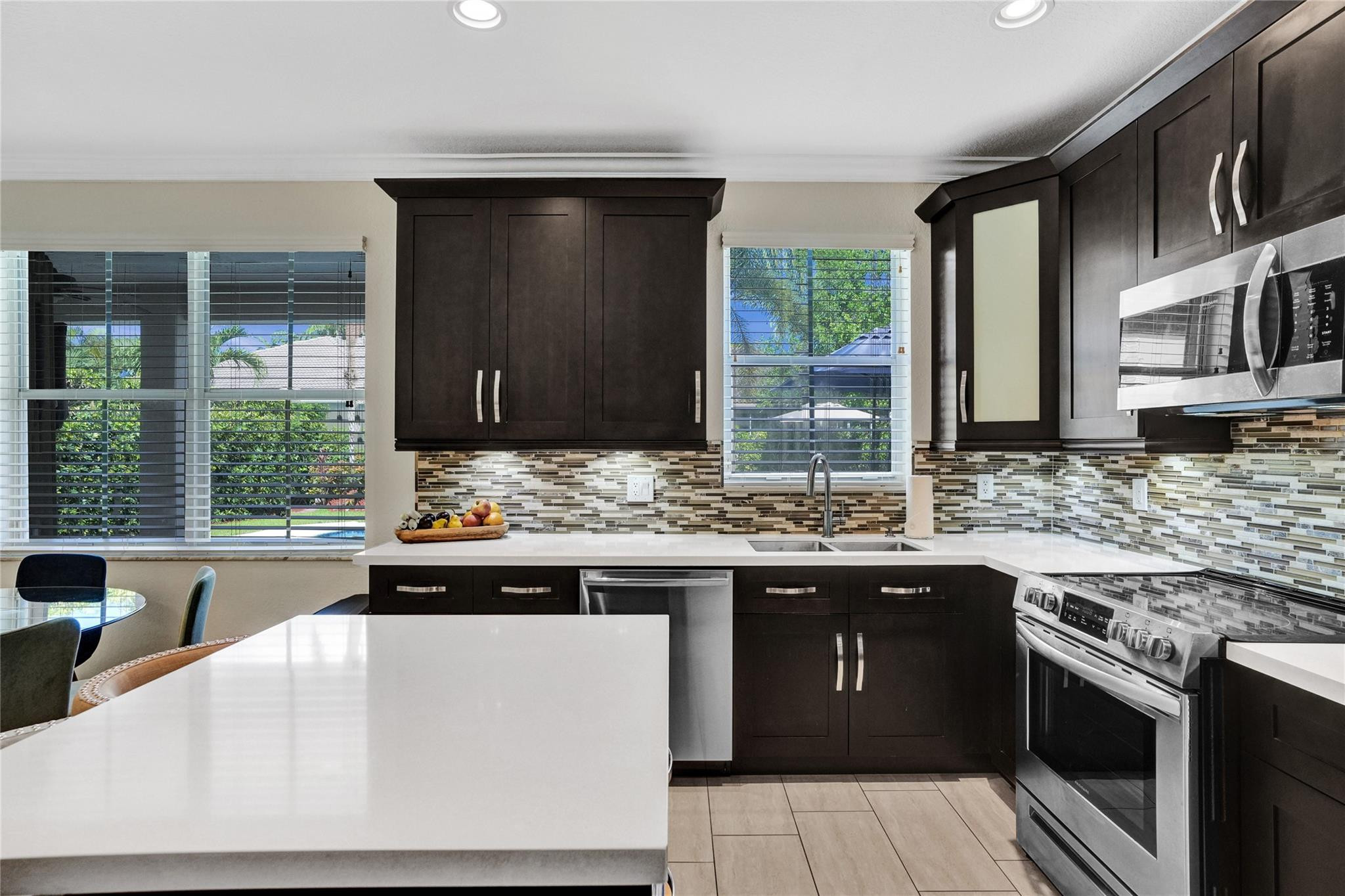 760 Nandina Dr