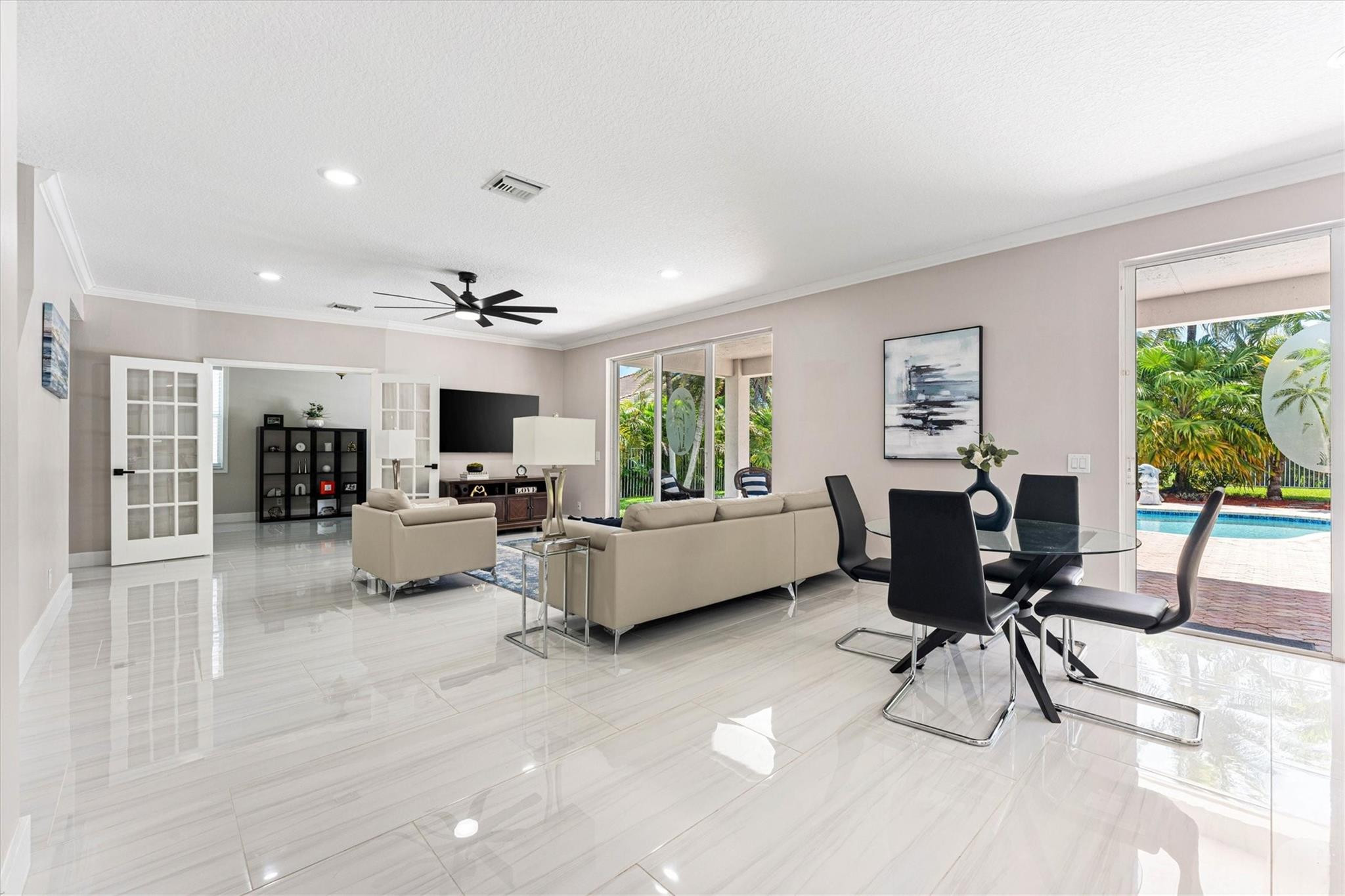 3821 HERON RIDGE LN