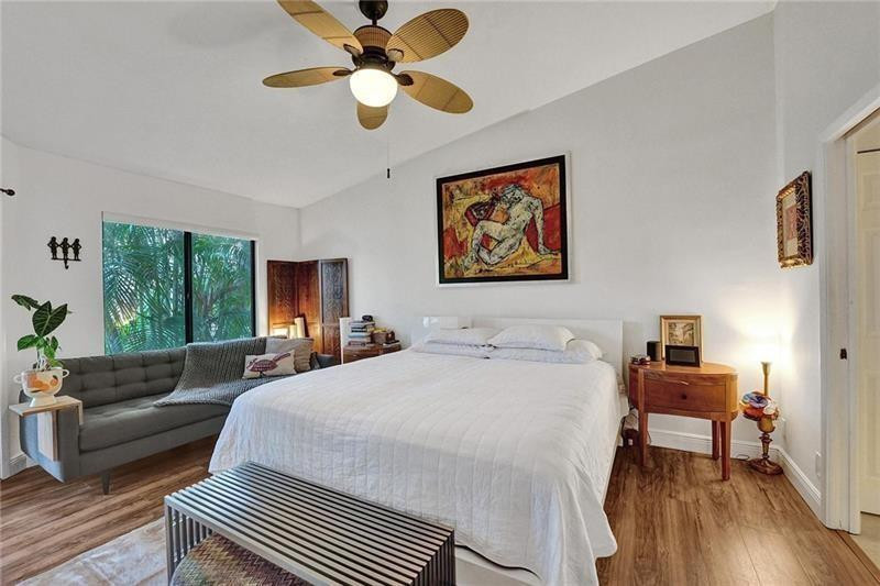 7533 Glendevon Ln 907