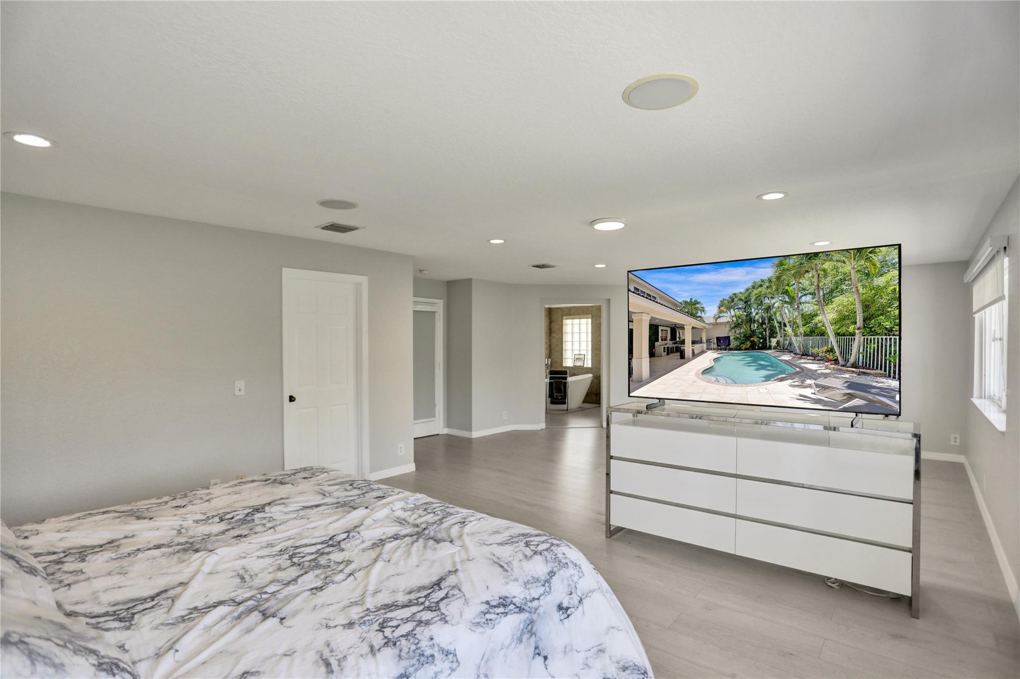 1159 Skylark Dr