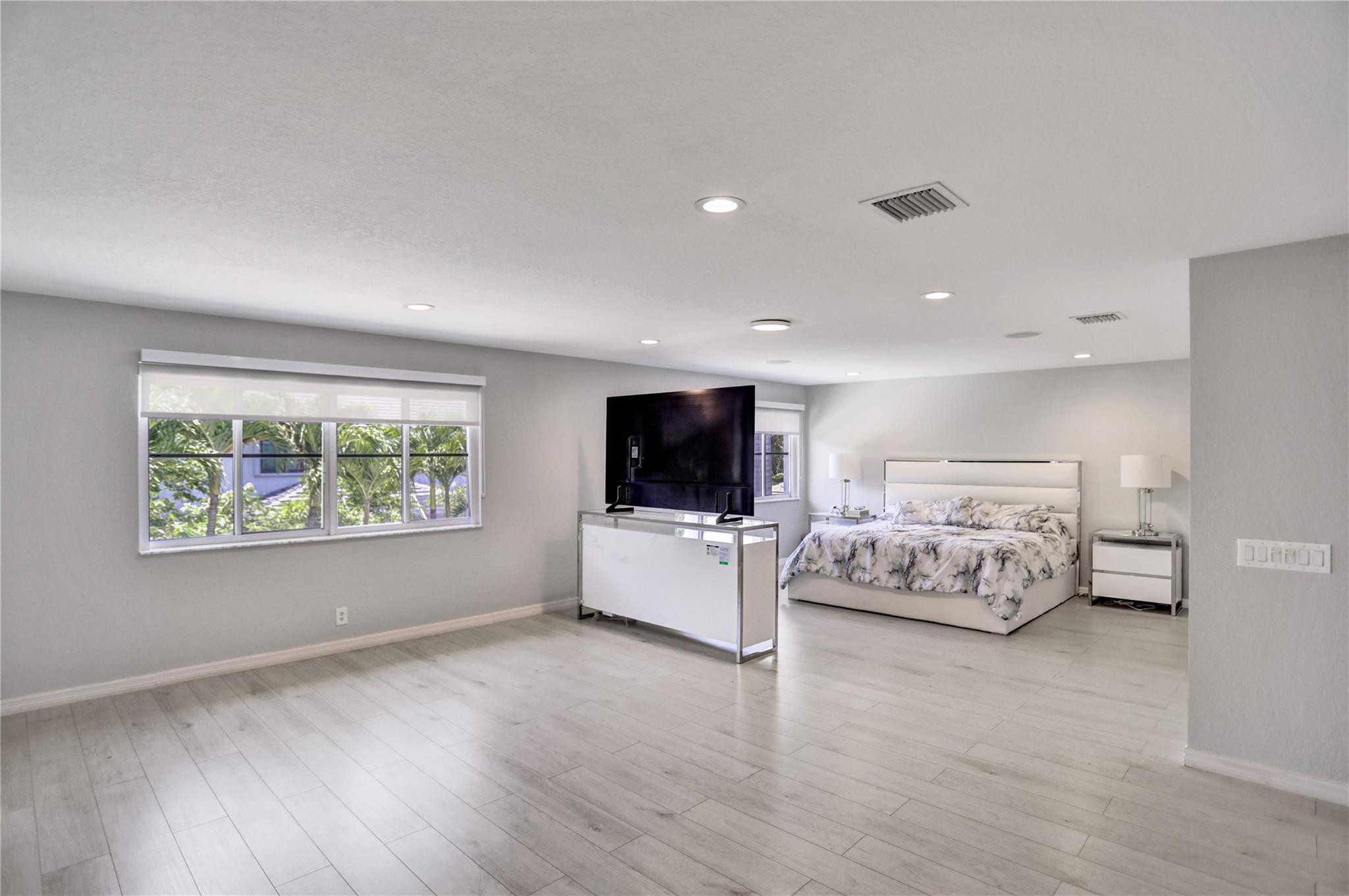 1159 Skylark Dr