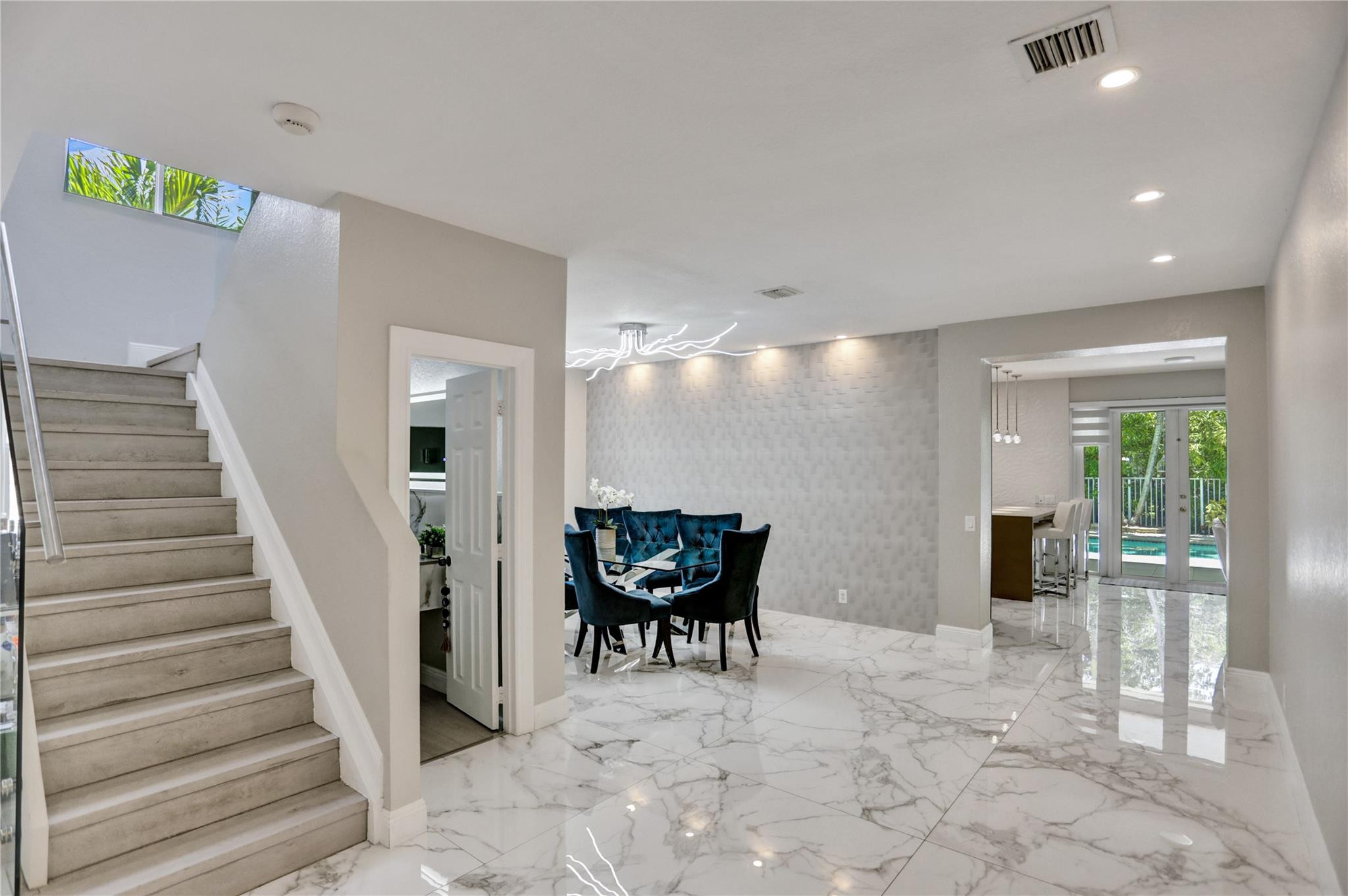 1159 Skylark Dr